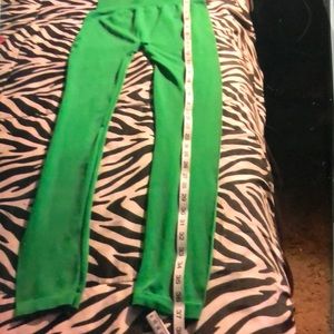 MOVING SALE NO HAGGLING WOMEN AURA VIA LIME GREEN FREE SIZE LEGGINGS.